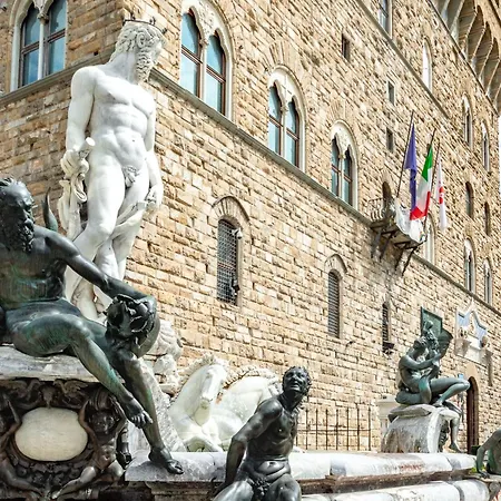 A Stones Throw From The Uffizi, Ponte Vecchio, Duomo, Piazza Pitti * פירנצה